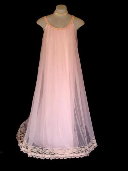 * NEW WITH TAG - EXQUISITE VINTAGE MISS ELAINE DUCHESS PINK LACE & RIBBON DOUBLE NYLON PEIGNOIR & NIGHTGOWN SET