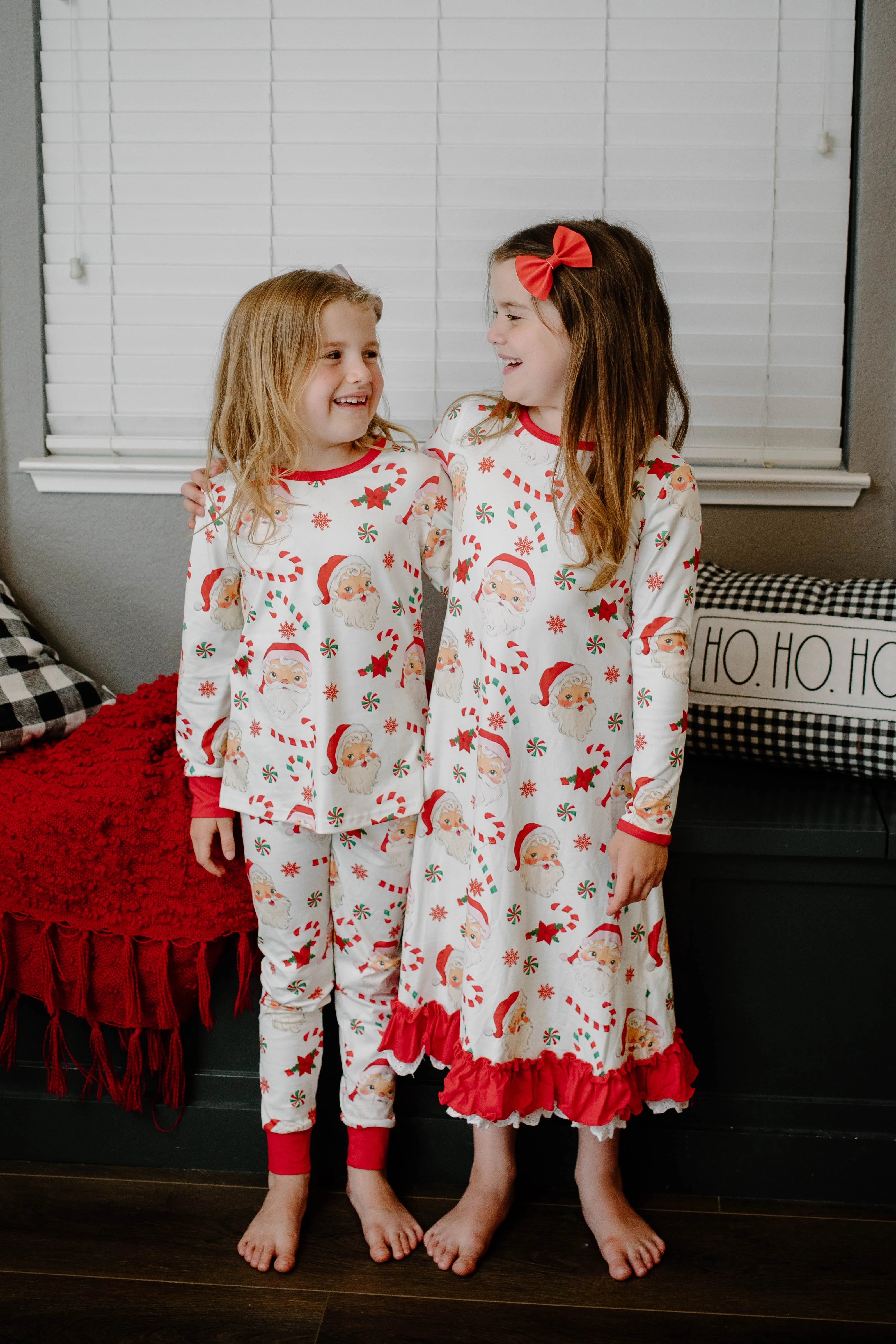 CHRISTMAS VINTAGE SANTA NIGHTGOWN