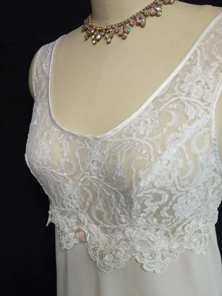 *CINEMA ETOILE BRIDAL TROUSSEAU PEIGNOIR & NIGHTGOWN SET ADORNED WITH ROSETTES, PEARLS & LACE