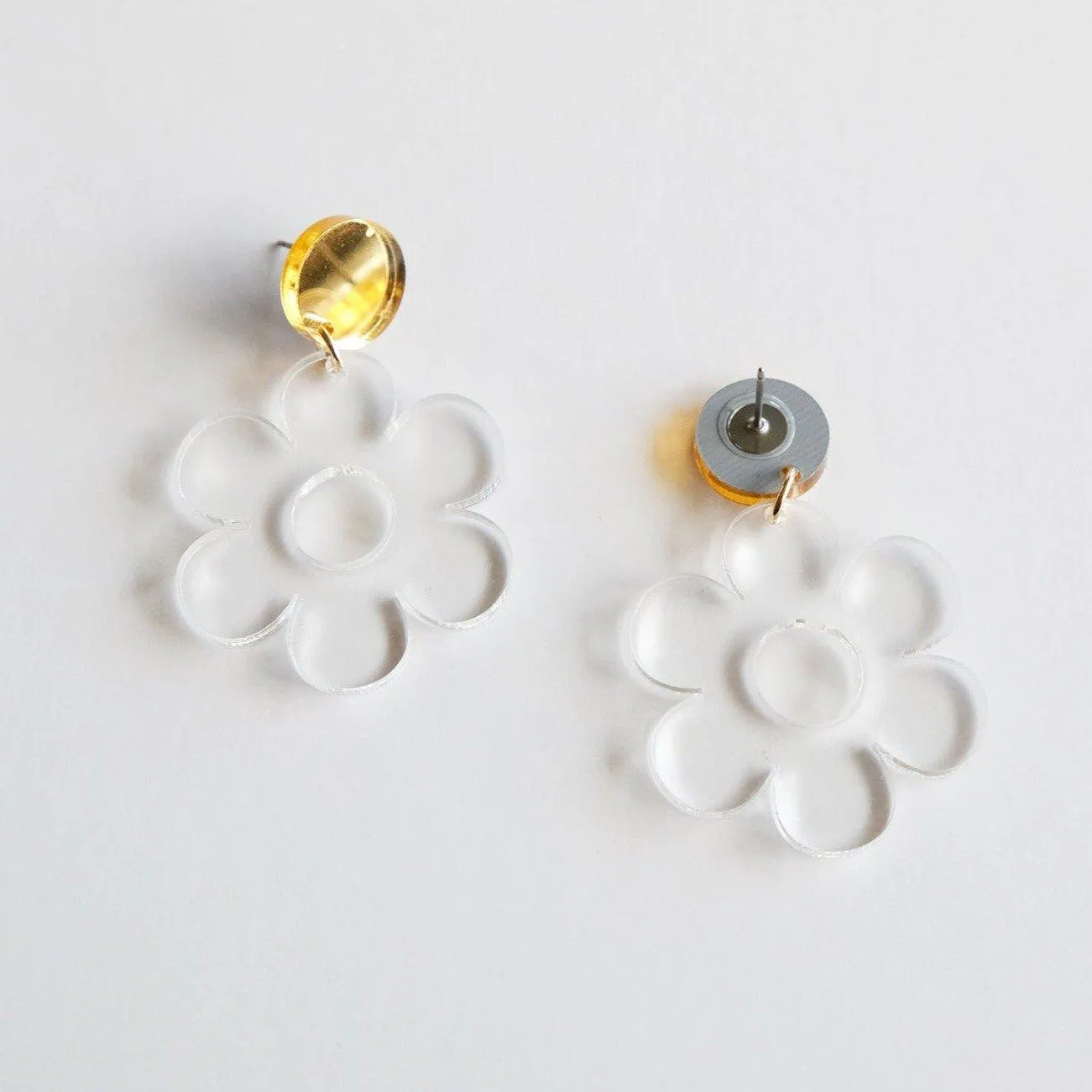 Daisy Earrings - Clear Acrylic Dangle Earrings