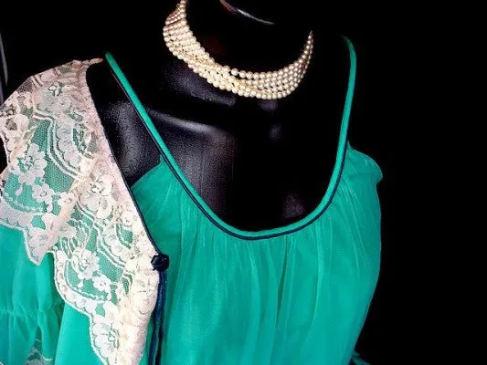 *FROM MY OWN PERSONAL COLLECTION - RARE, RARE VINTAGE INTIME ORIENTAL JADE  DOUBLE NYLON & LACE PEIGNOIR & NIGHTGOWN SET