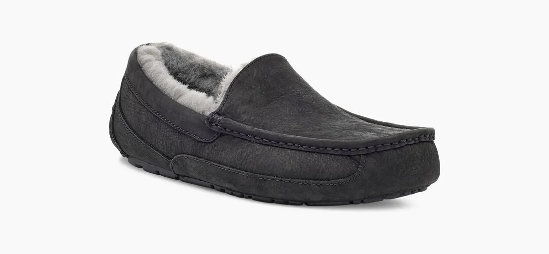 UGG Ascot