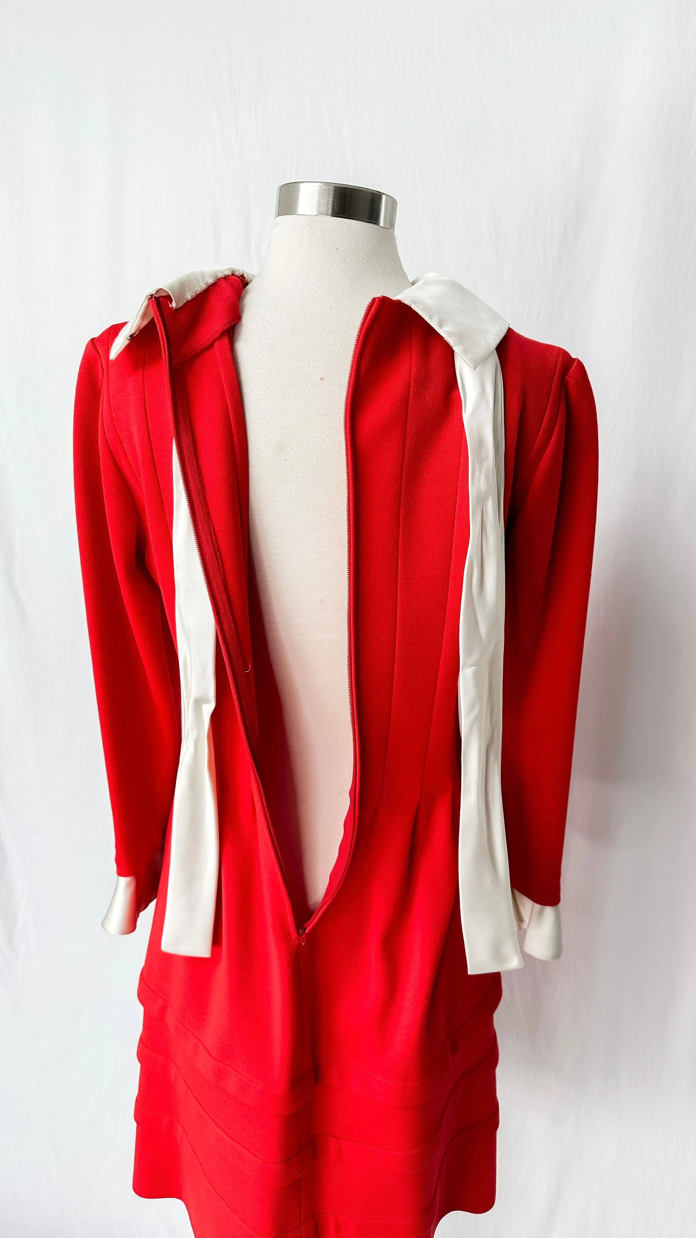 Vintage 60’s Red Wool & Silk Trim Collar & Bow Dress (M)