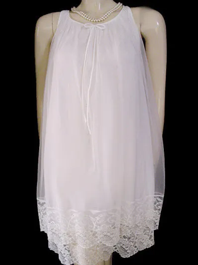 *VINTAGE MISS ELAINE BRIDAL TROUSSEAU DOUBLE NYLON 3 TIERS OF LACE PEIGNOIR & NIGHTGOWN SET IN BRIDAL WHITE