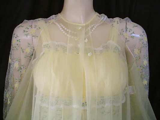 *VINTAGE RARE MERLE NORMAN TULLE & NYLON GRAND SWEEP PEIGNOIR & NIGHTGOWN SET IN LEMON & LIME - NEARLY 24-1/2 FOOT GRAND SWEEP!