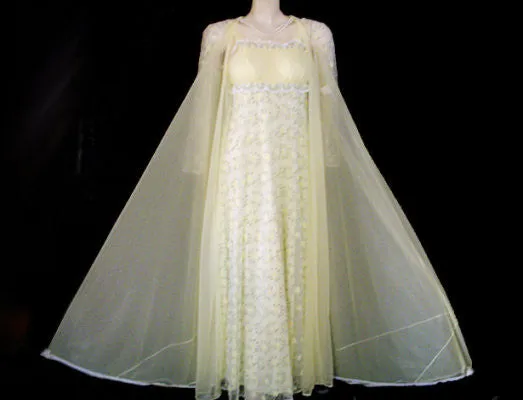 *VINTAGE RARE MERLE NORMAN TULLE & NYLON GRAND SWEEP PEIGNOIR & NIGHTGOWN SET IN LEMON & LIME - NEARLY 24-1/2 FOOT GRAND SWEEP!