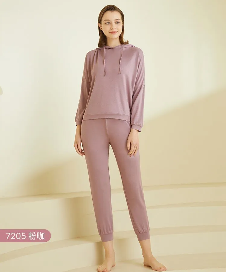 Women's Hooded Long Sleeved Winter Sleepwear Homewear Set