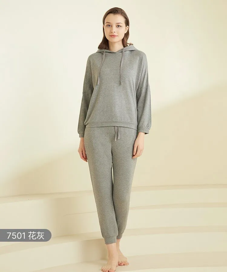 Women's Hooded Long Sleeved Winter Sleepwear Homewear Set